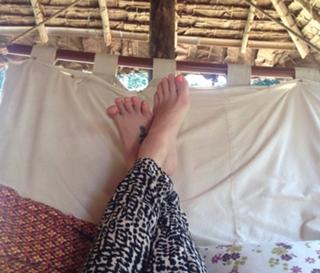 Tonya Glanz feet photo 3