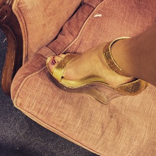 Tonya Glanz feet photo 1