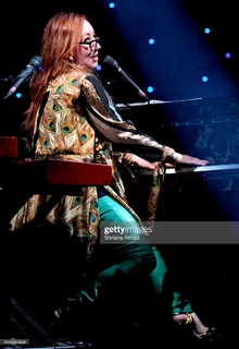 Tori Amos feet photo 20