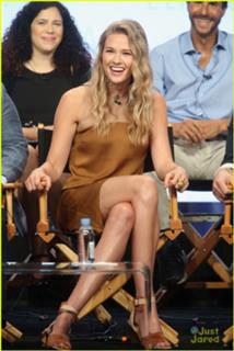 Tori Anderson feet photo 3