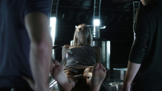 Tori Anderson feet photo 9