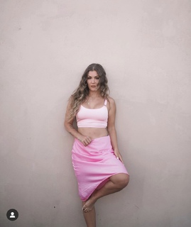 Tori Deal feet photo 13