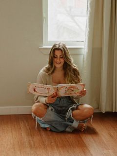 Tori Deal feet photo 15