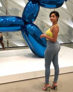 Tori Hughes feet photo 9