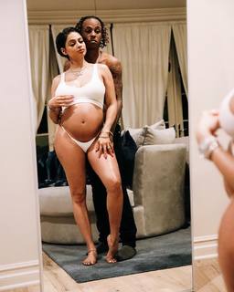 Tori Hughes feet photo 11