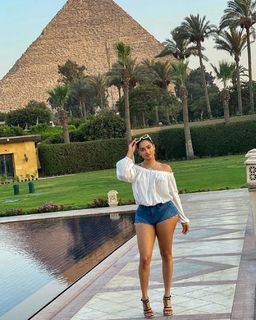 Tori Hughes feet photo 16