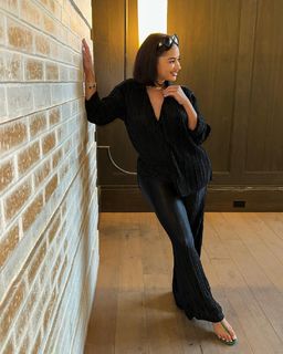 Tori Hughes feet photo 12