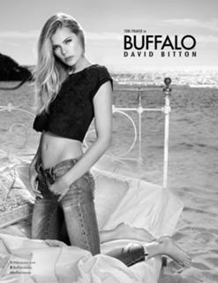 Tori Praver feet photo 8