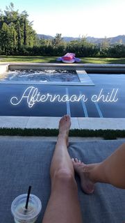 Tori Praver feet photo 2