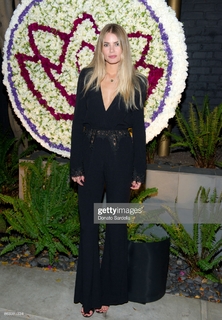 Tori Praver feet photo 1