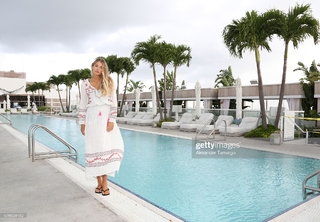 Tori Praver feet photo 11