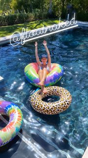 Tori Praver feet photo 3