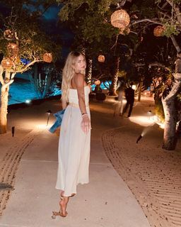 Tori Praver feet photo 16