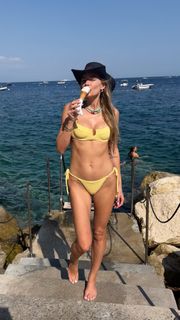 Tori Praver feet photo 15