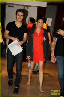 Torrey DeVitto feet photo thumbnail