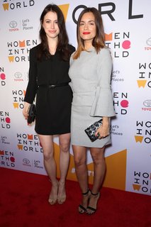 Torrey DeVitto feet photo thumbnail