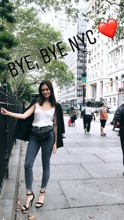 Torrey DeVitto feet photo thumbnail