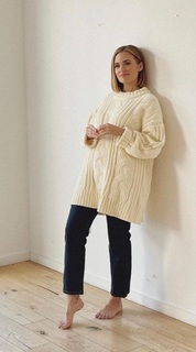 Torrey DeVitto feet photo thumbnail