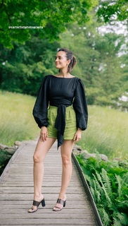 Torrey DeVitto feet photo thumbnail