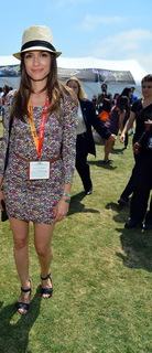 Torrey DeVitto feet photo thumbnail