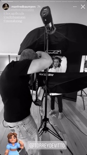 Torrey DeVitto feet photo thumbnail