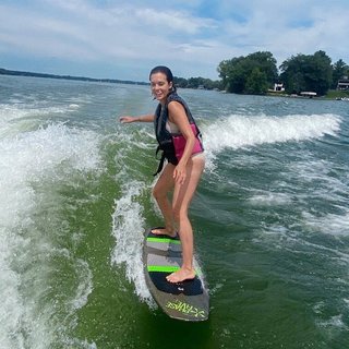 Torrey DeVitto feet photo thumbnail