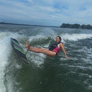 Torrey DeVitto feet photo thumbnail