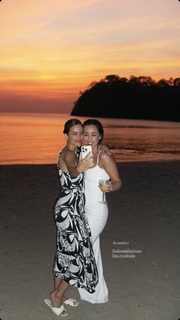 Torrey DeVitto feet photo thumbnail