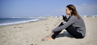 Torrey DeVitto feet photo thumbnail