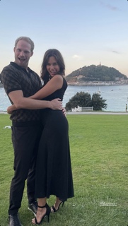 Torrey DeVitto feet photo thumbnail