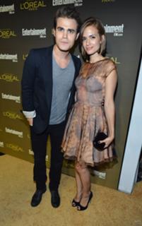 Torrey DeVitto feet photo thumbnail