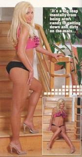 Torrie Wilson feet photo thumbnail