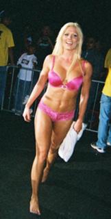 Torrie Wilson feet photo thumbnail
