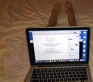 Torrie Wilson feet photo thumbnail