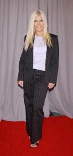 Torrie Wilson feet photo thumbnail