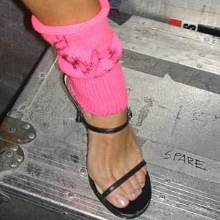Torrie Wilson feet photo thumbnail