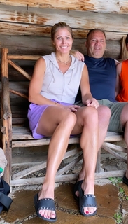 Torrie Wilson feet photo thumbnail