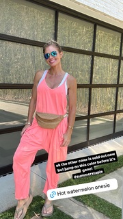 Torrie Wilson feet photo thumbnail