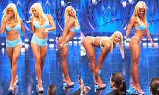Torrie Wilson feet photo thumbnail