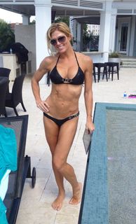 Torrie Wilson feet photo 13