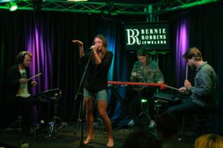 Tove Lo feet photo thumbnail