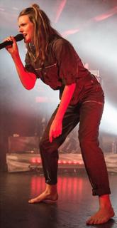 Tove Lo feet photo thumbnail