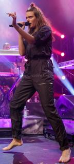 Tove Lo feet photo thumbnail