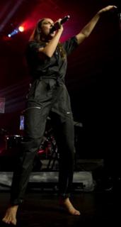 Tove Lo feet photo thumbnail