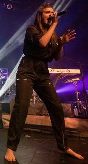 Tove Lo feet photo thumbnail