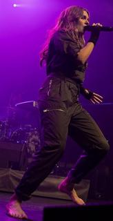 Tove Lo feet photo thumbnail