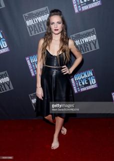 Tove Lo feet photo thumbnail