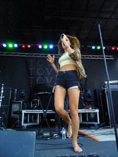 Tove Lo feet photo thumbnail