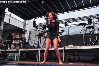 Tove Lo feet photo thumbnail