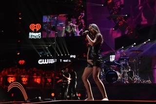 Tove Lo feet photo thumbnail